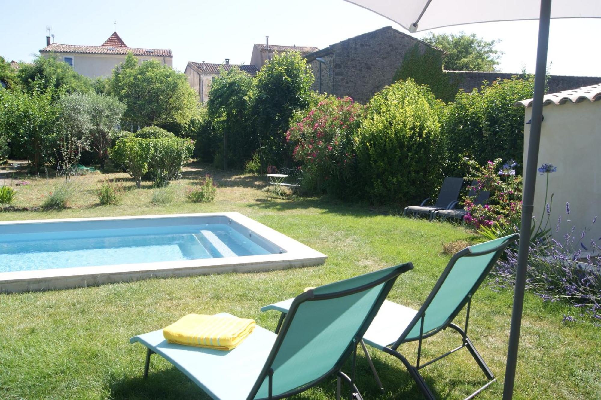 Le Petit Moliere Bed & Breakfast Servian Exterior foto